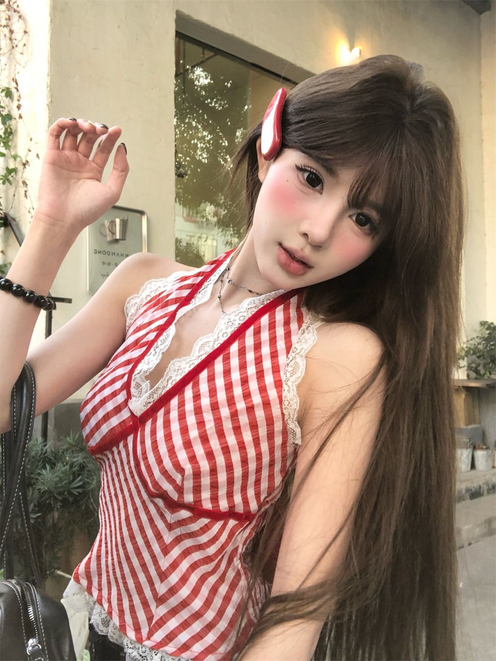 있음 선적 원본 빨간색 체크무늬 레이스 레이스 태국 사람 스타일 작은 슬링 조끼 여성 여름 V넥 행침 목 맨위