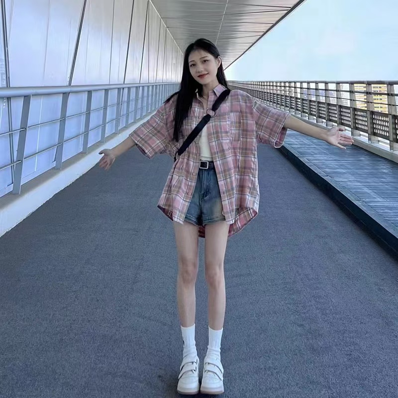 한국어 버전 셔츠 고대 복장 vintage 핑크색 래티스 여성 코트 여름 새로운 맨위 느슨한 와일드 셔츠 조수