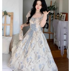 批发梦境鸢尾浪漫气质系带收腰方领长款<b class='q'>连衣裙</b>2026夏季收腰显瘦裙子