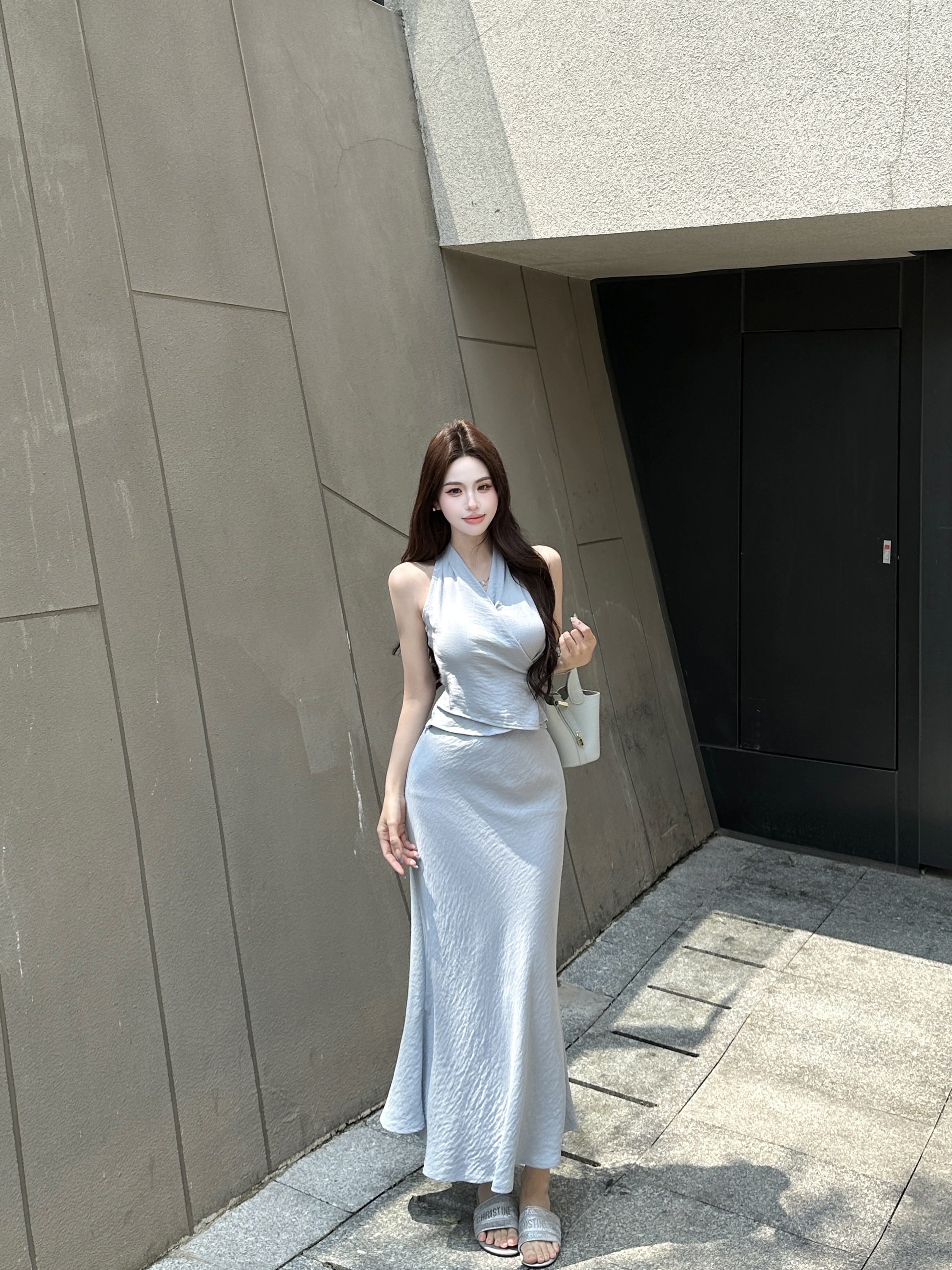 실사 정가 순수한 욕망 프랑스식 품격 V넥 민소매 맨위 여성 몸매 가꾸기 슬림해 보이는 핫걸 타이트 스커트 인어 꼬리 치마 세트