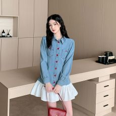 批发实拍实价~高级感牛仔拼接<b class='q'>连衣裙</b>女春季气质时髦超火荷叶边短裙子