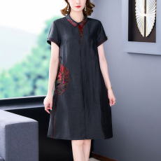 批发香云纱女装专柜<b class='q'>正品</b><b class='q'>连衣裙</b>小个子龟裂纹年轻款桑蚕丝妈妈礼服裙子