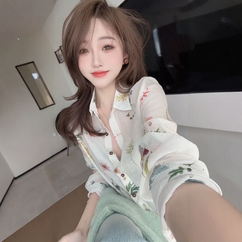 chen 항구 바람 자외선 차단 의류 품격 디자인 센스 꽃무늬 작은 셔츠 여성 디스플레이 화이트 슬림해 보이는 긴팔 여성 셔츠