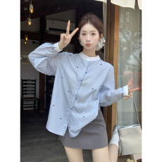 批发蓝白条蝴蝶结印花长袖<b class='q'>衬衫</b>女2026韩系慵懒设计感气质圆领上衣