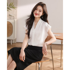 批发实拍夏2026新款杏色超薄缎面短袖<b class='q'>衬衫</b>女法式雪纺上衣设计感小众