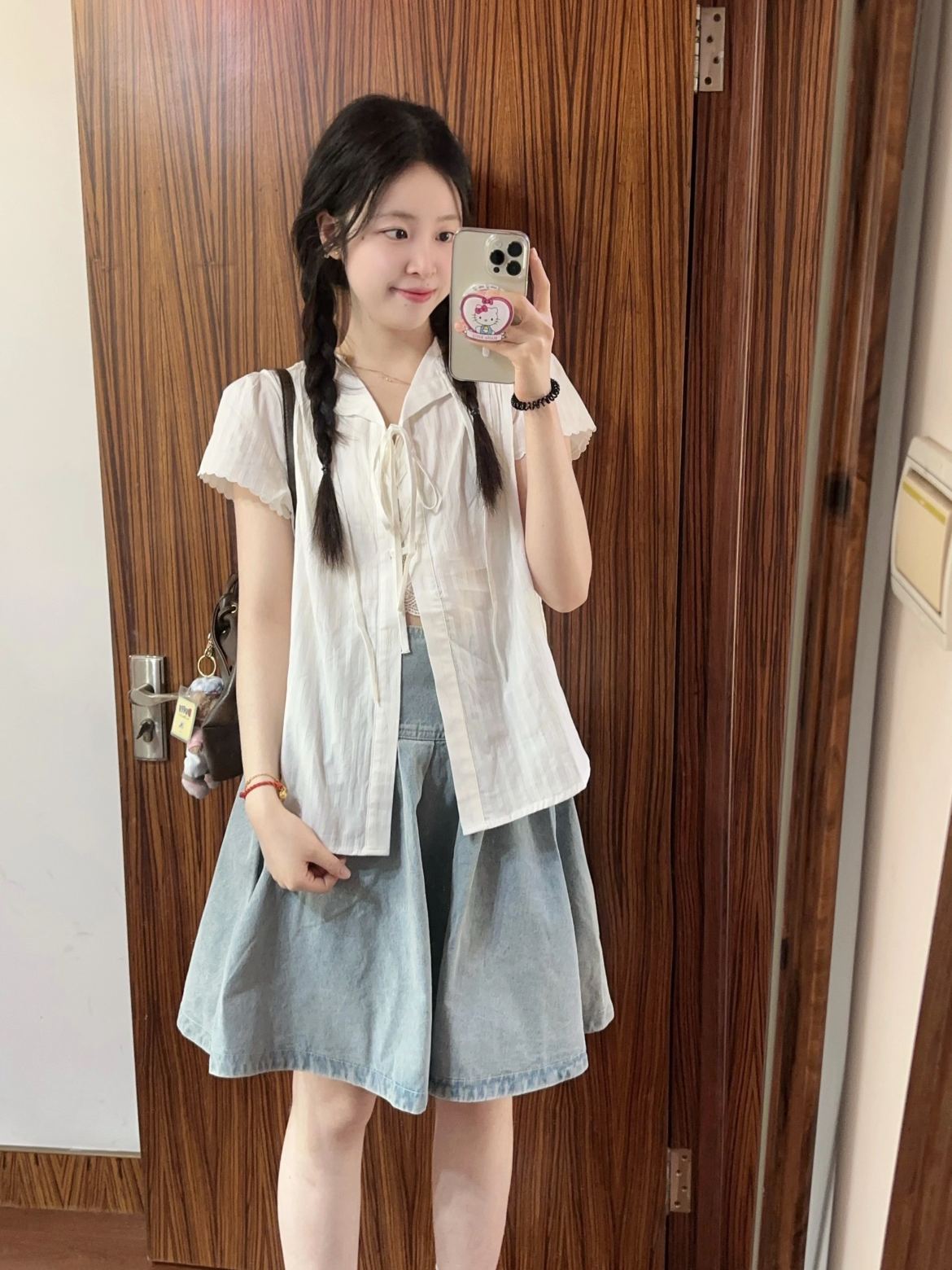 실사 장기 Pleat 스트랩 셔츠 레트로 레이스 소매 루즈핏 외부 잡아라. 의류 디자인 센스 셔츠