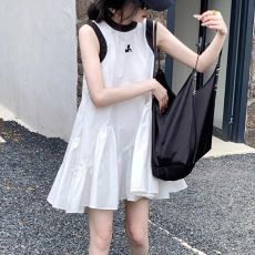 批发女童白色连衣裙夏季2025新款女大童装夏裙子初中生高级感夏装吊带