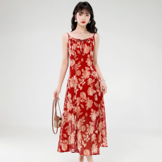 批发新款显白沙质印花吊带<b class='q'>连衣裙</b>瘦腰遮肉显瘦大码吊带长裙韩 A型裙摆