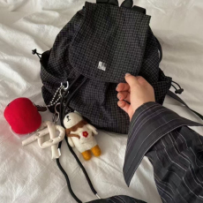 批发旅行背包轻便超轻薄学院运动风抽绳<b class='q'>韩版</b>双肩包女大容量通勤旅游包