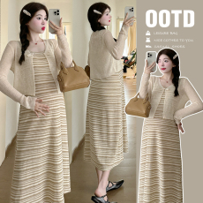 批发实拍孕妇装春<b class='q'>夏</b>时尚连衣裙套装小开衫+条纹吊带背心裙长裙两件套