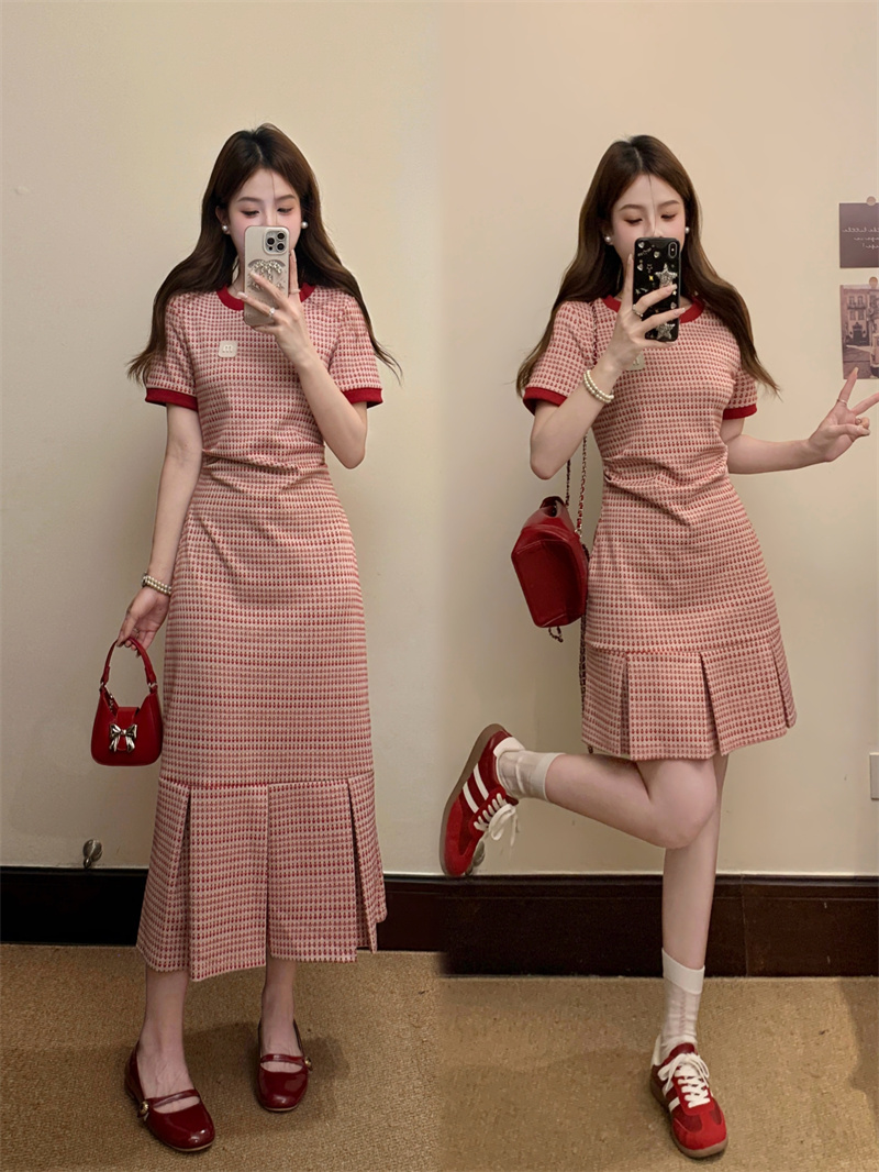 高级感显瘦连衣裙女夏新款时尚小众设计圆领百搭短袖裙子 服裝批發女裝批發服飾貨源