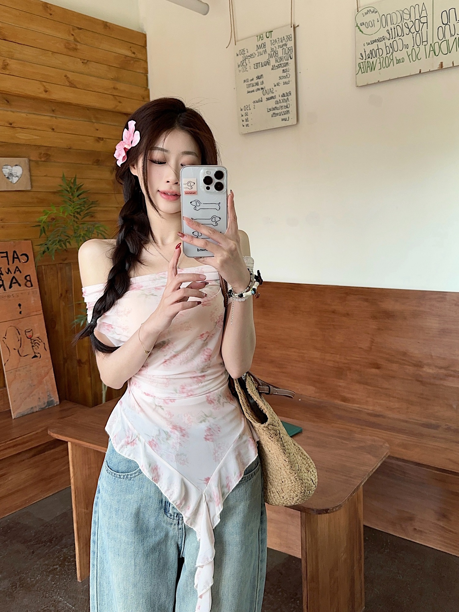 실사 작은 대중 불규칙 디자인 센스 달콤함 작은 셔츠 오프숄더 꽃무늬 맨위