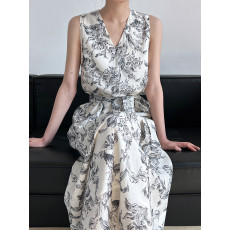 批发法式复古宽松印花<b class='q'>休闲</b>V领无袖系带背心吊带<b class='q'>连衣裙</b>