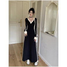 批发大码胖mm春季条纹V领长袖<b class='q'>t</b><b class='q'>恤</b>打底裙连衣裙女韩版高级感a字长裙子