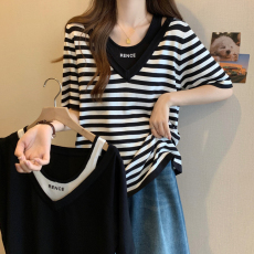 批发实拍 2026年大码女装夏季新款胖mm设计感上衣<b class='q'>体恤衫</b>胖妹妹显瘦T恤