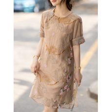 批发限价+12+小视频 新中式卡其色<b class='q'>刺绣</b><b class='q'>连衣裙</b>女2026夏短袖国风优雅