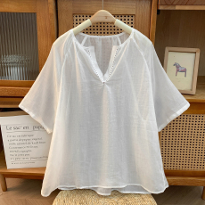 批发实拍图小V领轻薄透款棉麻套头衬衫上衣凉爽手缝线五分袖宽松小衫