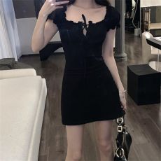 批发泡泡袖法式方领连衣裙女黑色收腰<b class='q'>显瘦</b>a字短裙2025夏设计感小黑裙