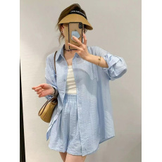 批发2025夏季新款薄款透气防晒长袖衬衫阔腿短裤两件套女休闲<b class='q'>运动套装</b>