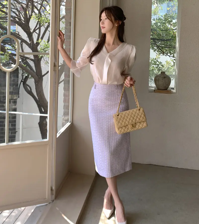 여성용 V넥 러플 프릴 블라우스 상세 이미지 3