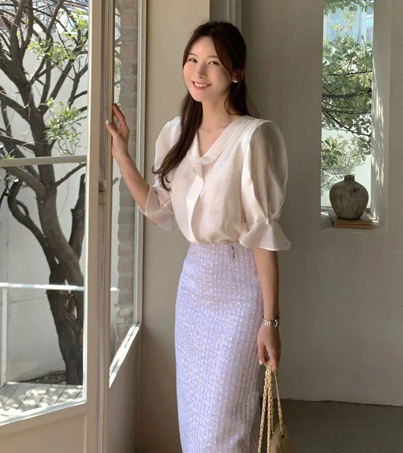 여성용 V넥 러플 프릴 블라우스 상세 이미지 5