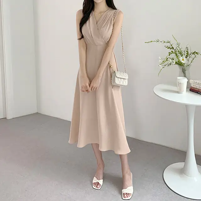 프렌치 스타일 V넥 주름 디테일 민소매 원피스 상세 이미지 20