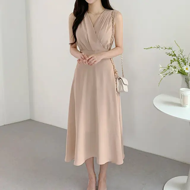 프렌치 스타일 V넥 주름 디테일 민소매 원피스 상세 이미지 23