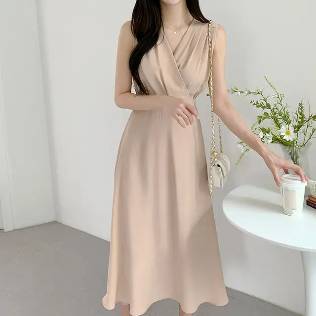 프렌치 스타일 V넥 주름 디테일 민소매 원피스 상세 이미지 28
