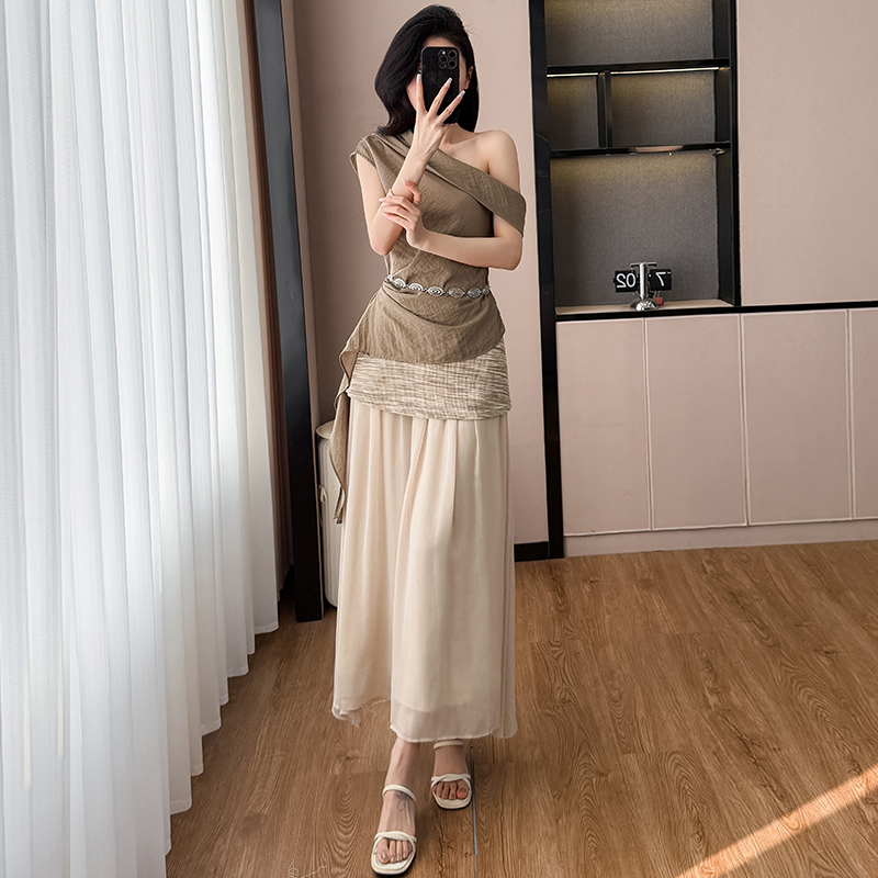 实拍2025夏新款复古斜肩飘带设计感上衣针织拼纱半裙度假风套装女