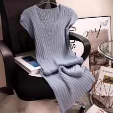 批发国际品牌撤柜<b class='q'>清仓</b>女装夏季中长款V领时尚气质甜美<b class='q'>连衣裙</b>高端