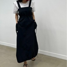 批发韩国chic设计款方领抽绳系带收腰显瘦大口袋背带<b class='q'>连衣裙</b>女