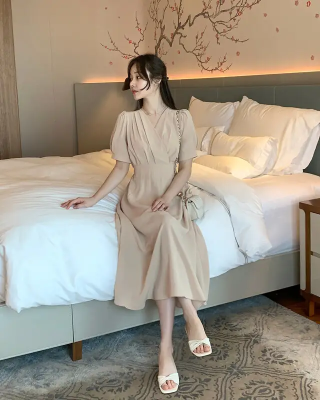 프렌치 스타일 V넥 퍼프소매 원피스 상세 이미지 32