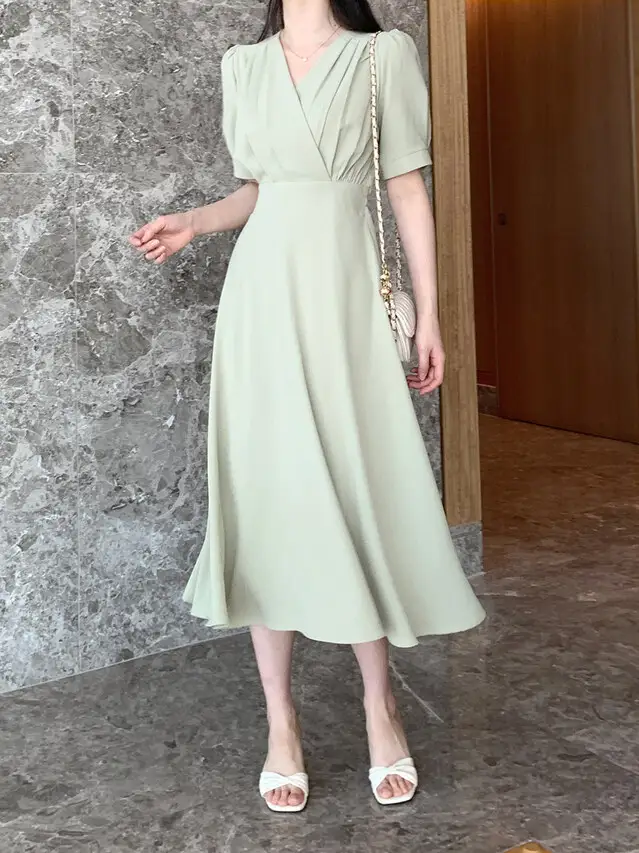 프렌치 스타일 V넥 퍼프소매 원피스 상세 이미지 49
