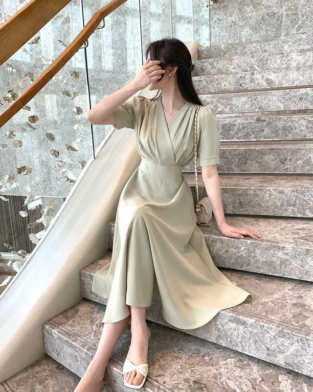 프렌치 스타일 V넥 퍼프소매 원피스 상세 이미지 52