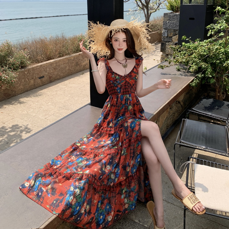 FA25454# 红色碎花连衣裙新款法式V领长裙开叉裙子 服裝批發女裝批發服飾貨源