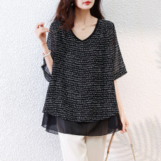 批发实拍休闲宽松上衣26年夏圆领半袖拼接雪纺显瘦字母<b class='q'>印花</b><b class='q'>雪纺衫</b>