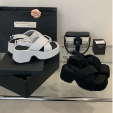 批发欧洲站凉鞋女休闲时尚2025 夏季新款坡跟轻便厚底鱼嘴女鞋欧货