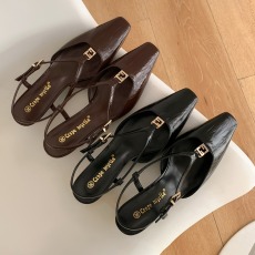 批发2025新上款 京圈富美~真皮方头小金扣鳗鱼纹小猫跟后空凉鞋女夏季