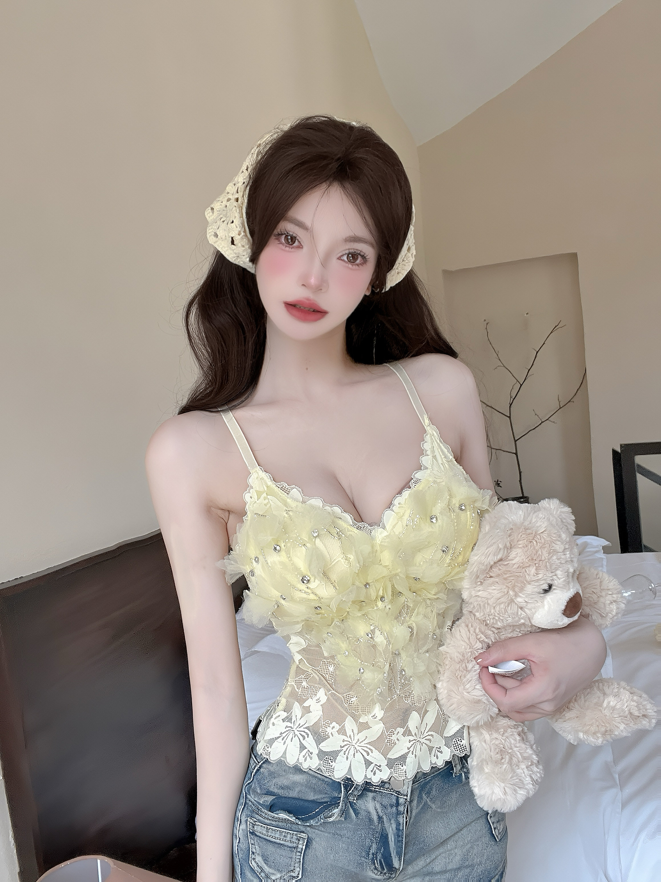 MY6475# 甜辣纯欲风蕾丝花朵吊带背心设计感小众洋气别致绝美短款上衣女裝貨源服裝批發