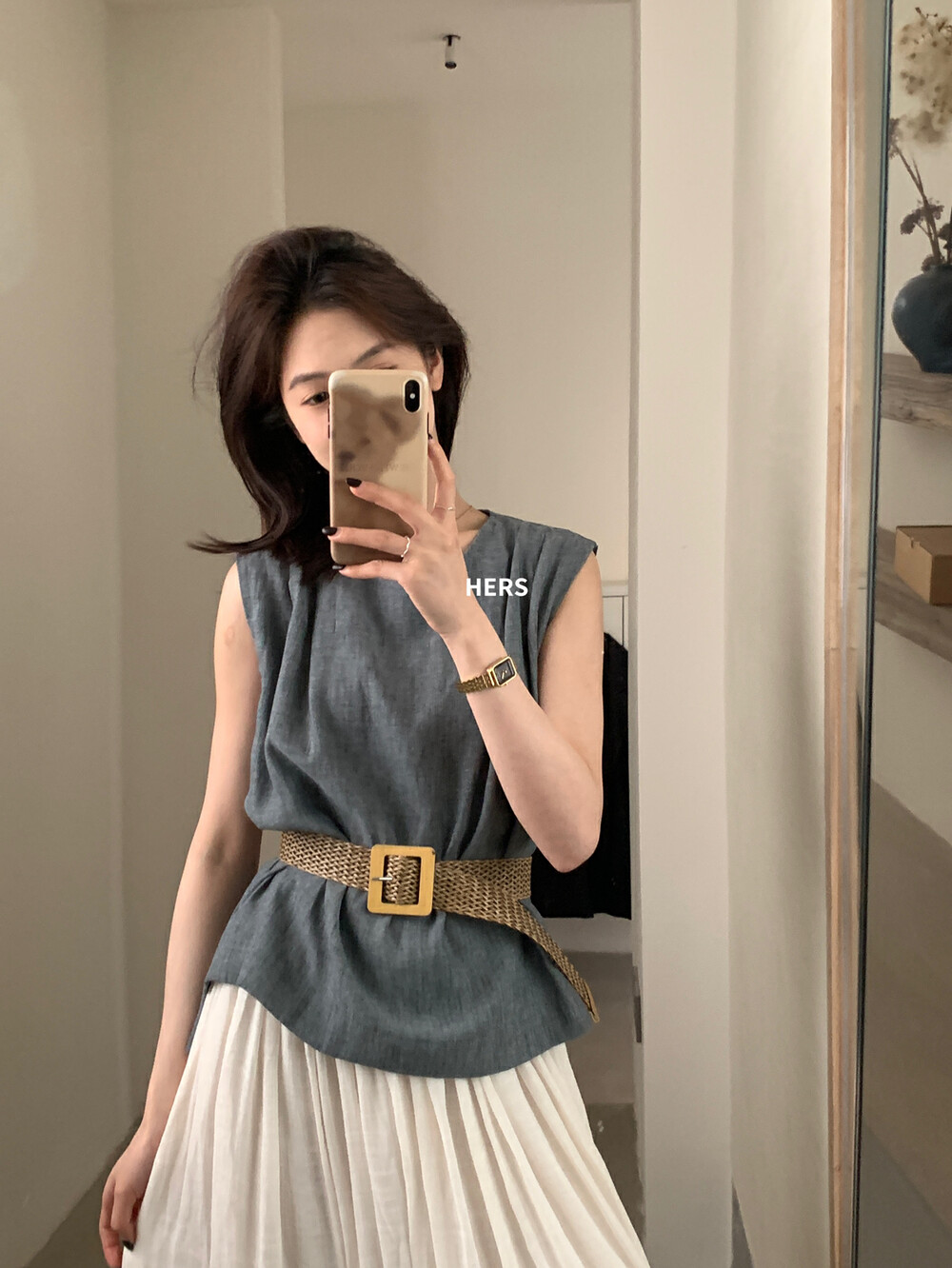 여름 켜기 새로운 단순한 기질 통근 면과 린넨 통풍 Pleated 민소매 작은 셔츠 휴가 바람 게으른 하프 바디 치마 정장