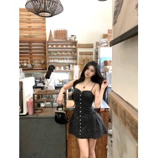 实拍实价  新款法式黑白波点褶皱拼接设计A字收腰显瘦吊带连衣裙