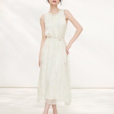 批发仿蚕仿丝国风无袖连衣女长裙显白收腰旅游出片穿搭夏季新款<b class='q'>妈妈装</b>