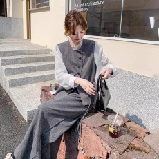 批发韩系超火<b class='q'>小香</b>风马甲衬衫阔腿裤三件套女2025开春新款穿搭一整<b class='q'>套装</b>