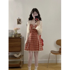 批发实拍法式红色格子收腰显瘦吊带大码连衣裙+温柔软糯蕾丝开衫