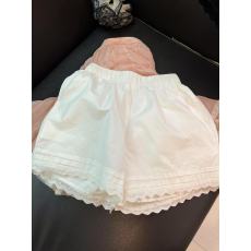 批发白色蕾丝花边休闲短裤女夏季2026<b class='q'>新款</b>外穿a字阔腿<b class='q'>运动</b>裤热裤