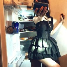 批发奶fufu<b class='q'>连衣裙</b>收腰甜酷辣妹风一字肩高级感黑色吊带蓬蓬蛋糕裙女夏