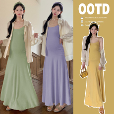 批发实拍2025孕妇秋季新品韩版时尚显瘦辣妈吊带裙+长袖衬衣套装