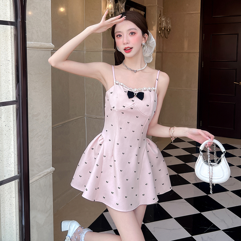 MY5962# 蝴蝶结印花吊带连衣裙女夏季纯欲收腰短裙带胸垫修身蓬蓬a字裙子女裝貨源服裝批發