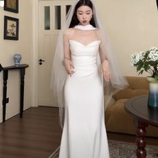 批发名媛气质性感毛毛抹胸连衣裙女2025春夏新款高级感<b class='q'>鱼尾</b>裙礼服