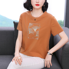 批发实拍实价2026夏季新款时尚气质中年<b class='q'>妈妈</b>印花烫钻工艺纯棉T恤上衣